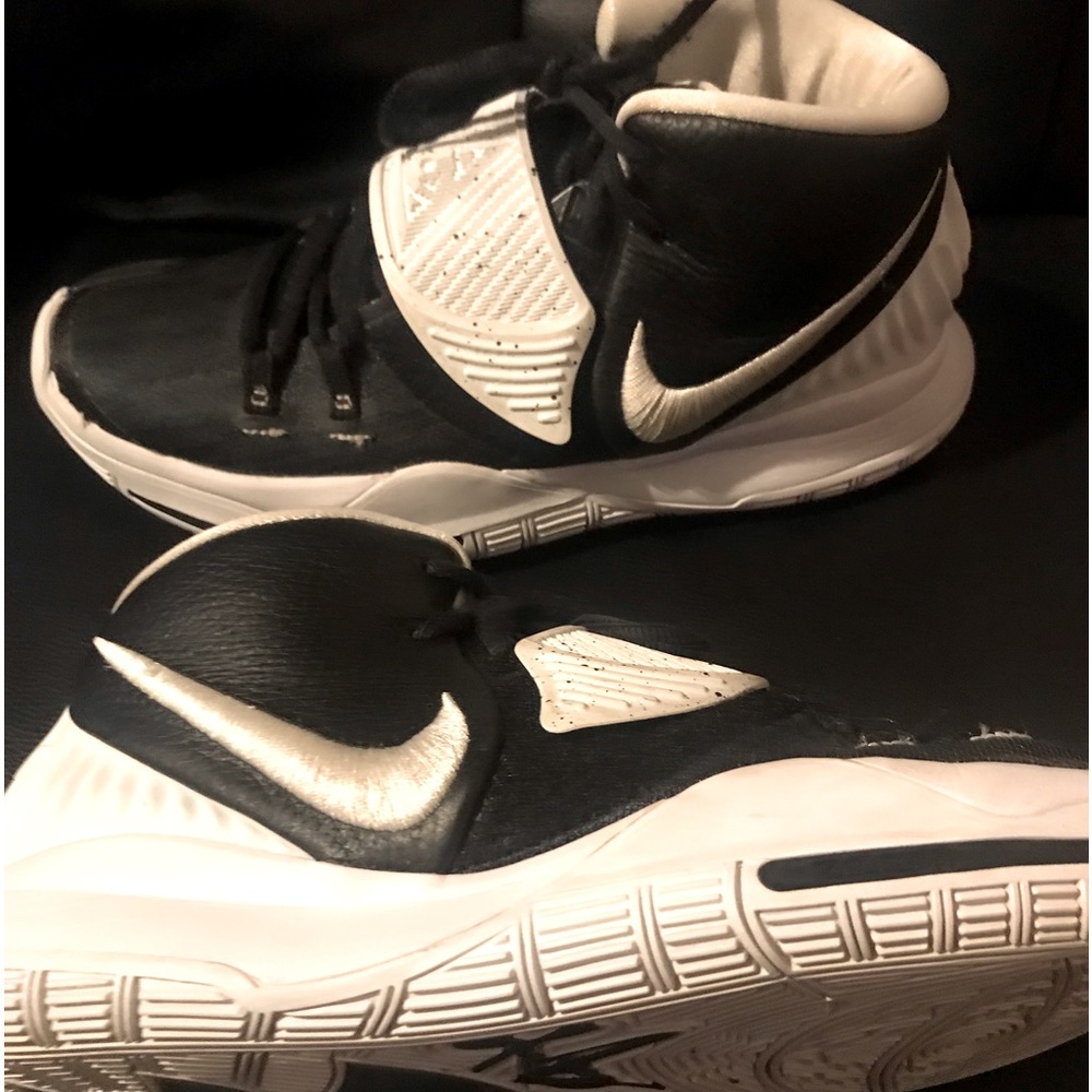 NIKE KYRIE V1 MEN’S SHOES CK5869-002 Size:9
